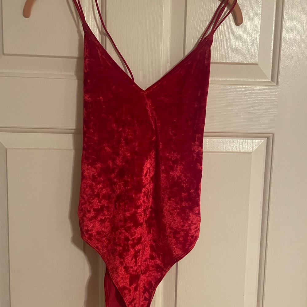 Red Velvet bodysuit H&M